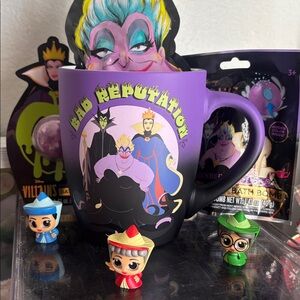 Disney 7 Piece Villains Mug - 3 Bath Bombs 3 doorables